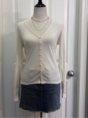 Aritzia Wilfred Pearl Longsleeve